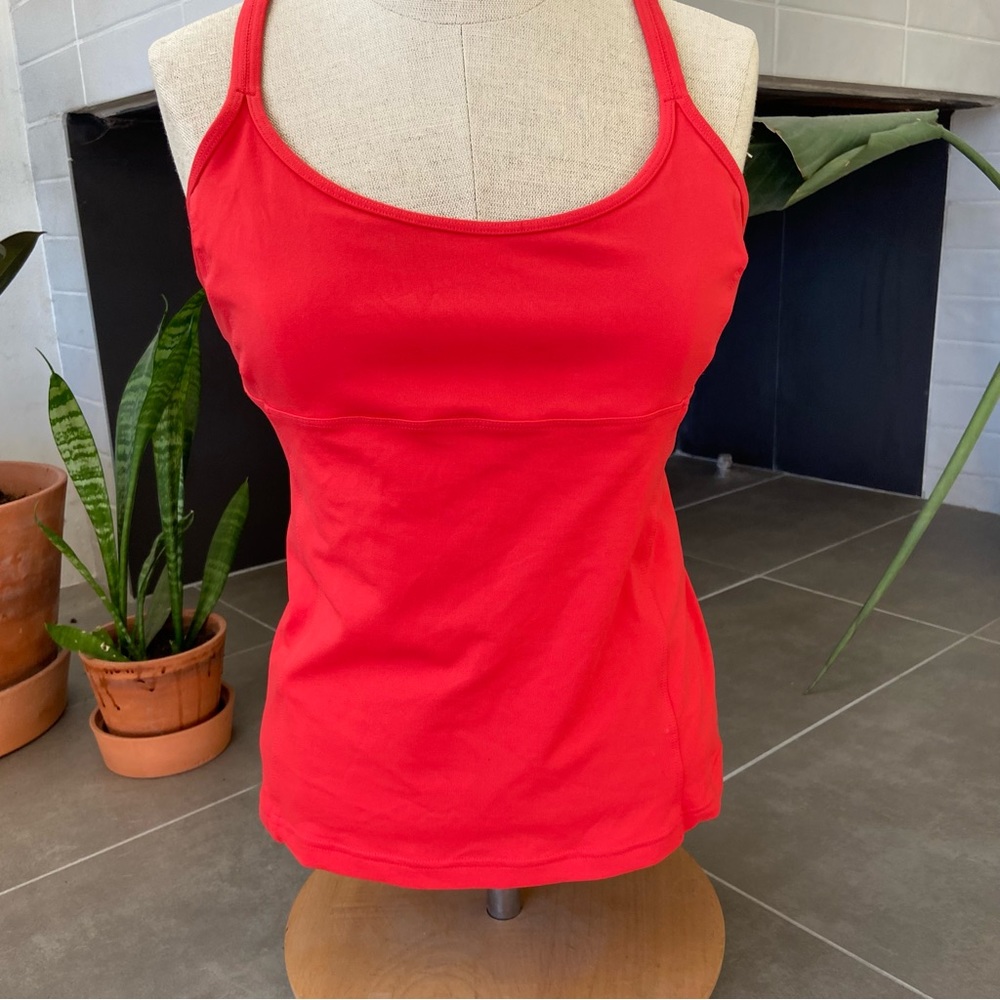 ALO YOGA red tank top EUC size small